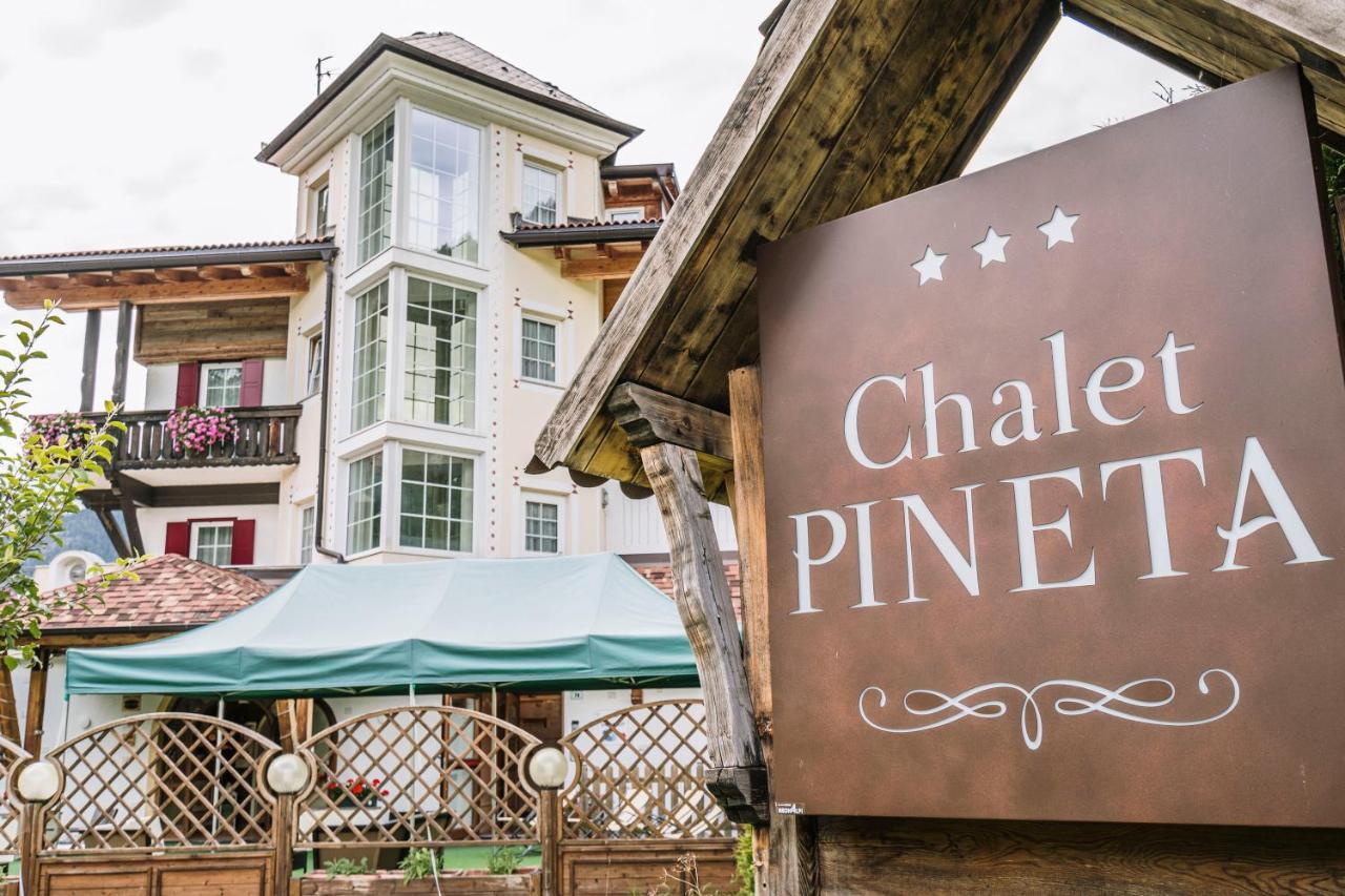 Chalet Pineta Relax Location Canazei Bagian luar foto