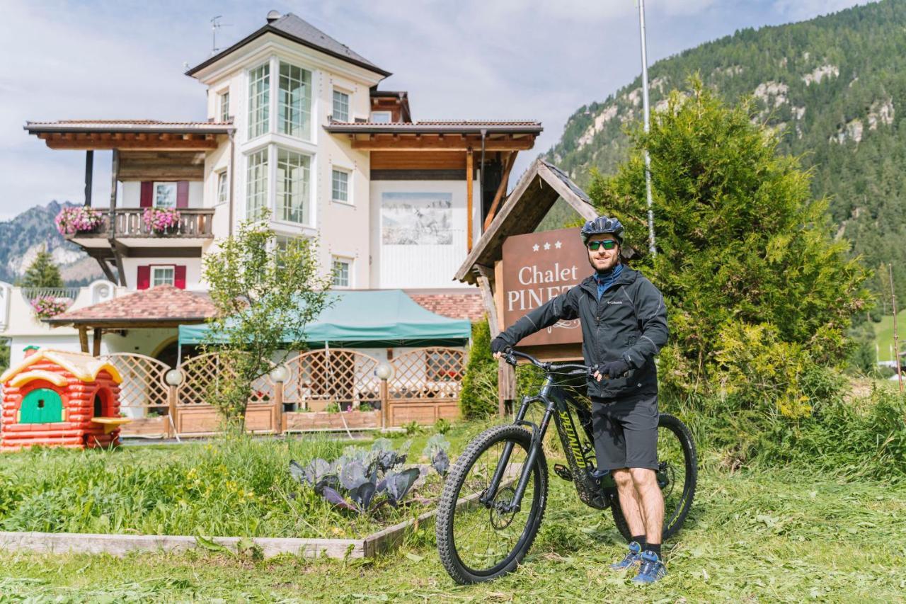 Chalet Pineta Relax Location Canazei Bagian luar foto
