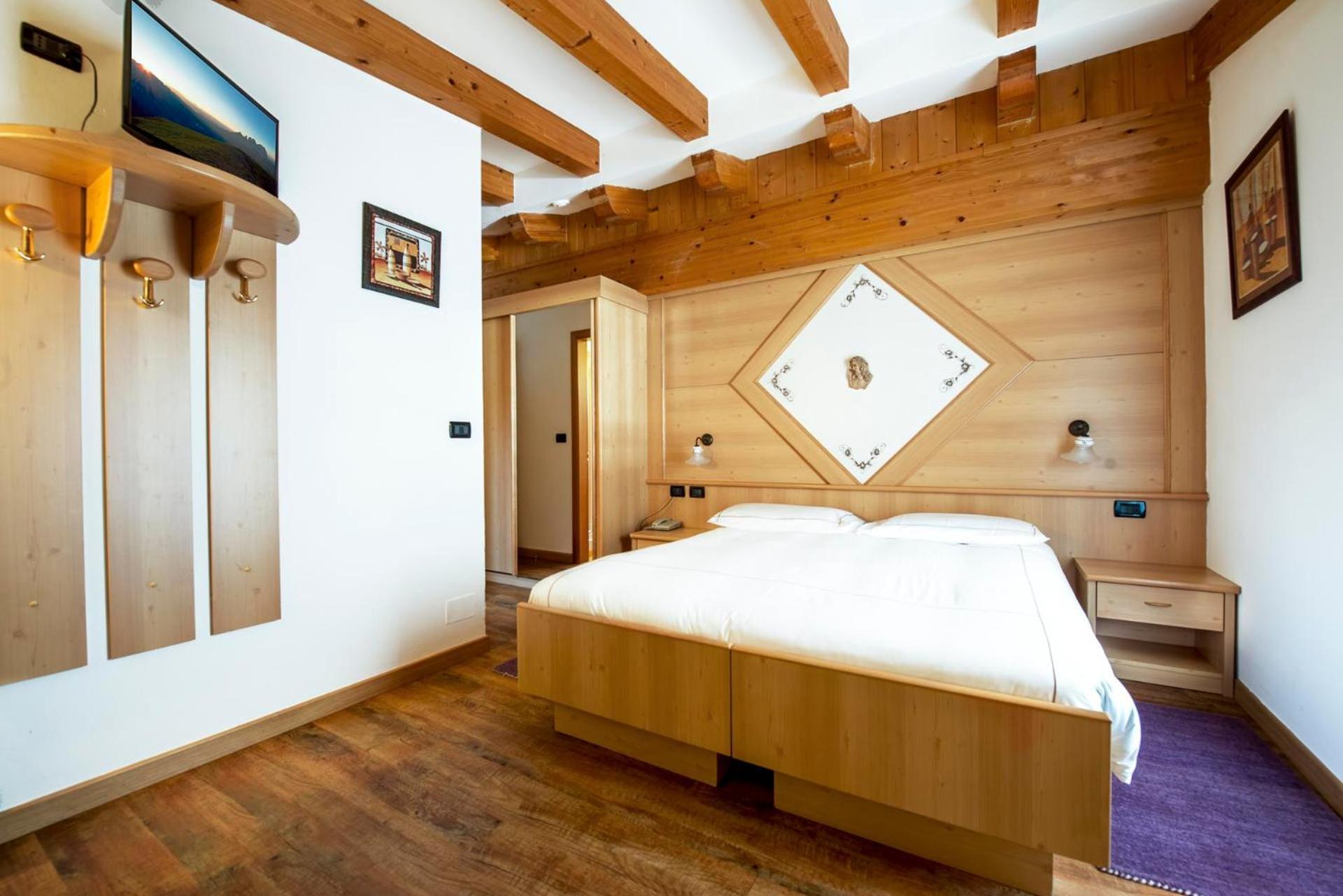 Chalet Pineta Relax Location Canazei Bagian luar foto