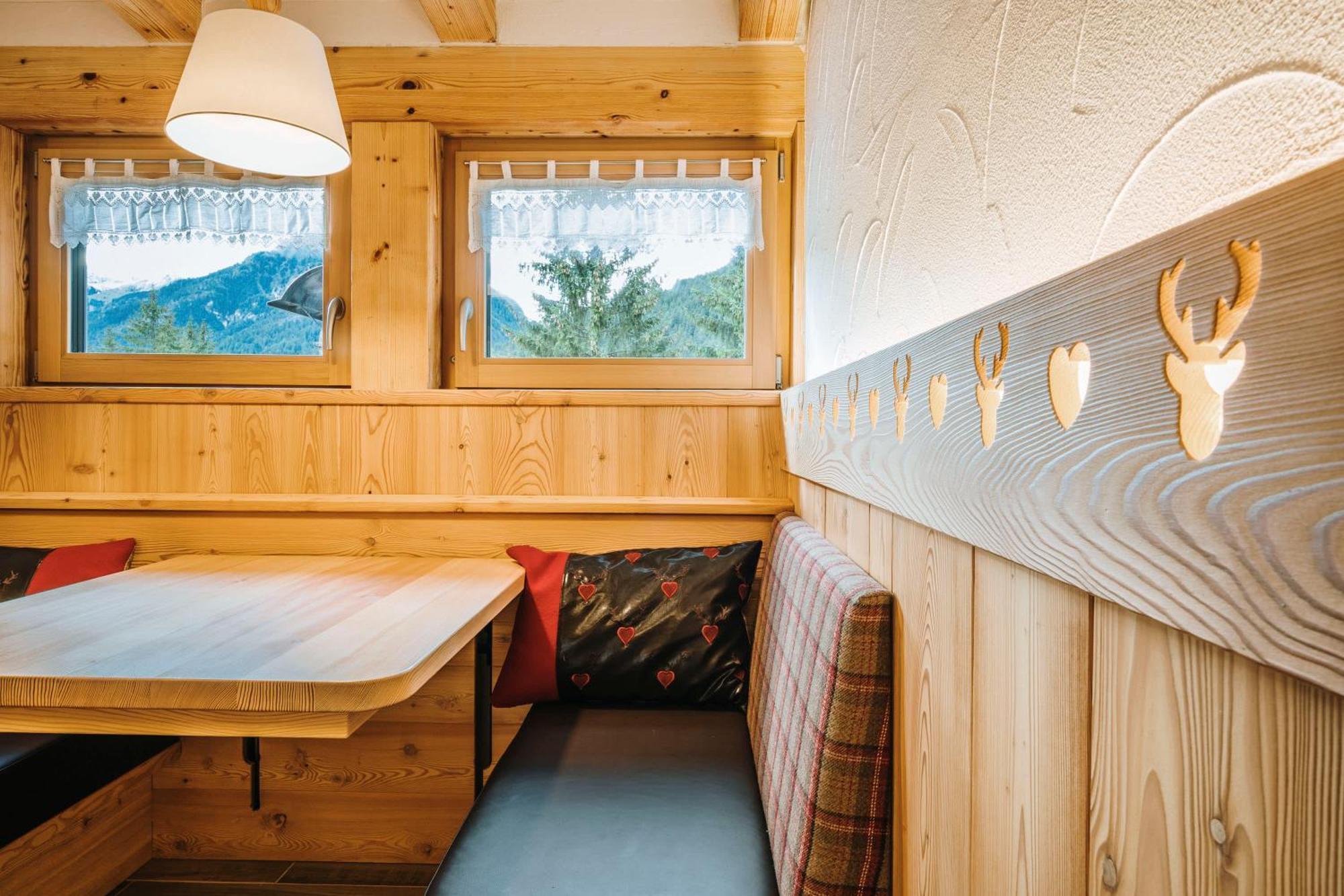 Chalet Pineta Relax Location Canazei Bagian luar foto