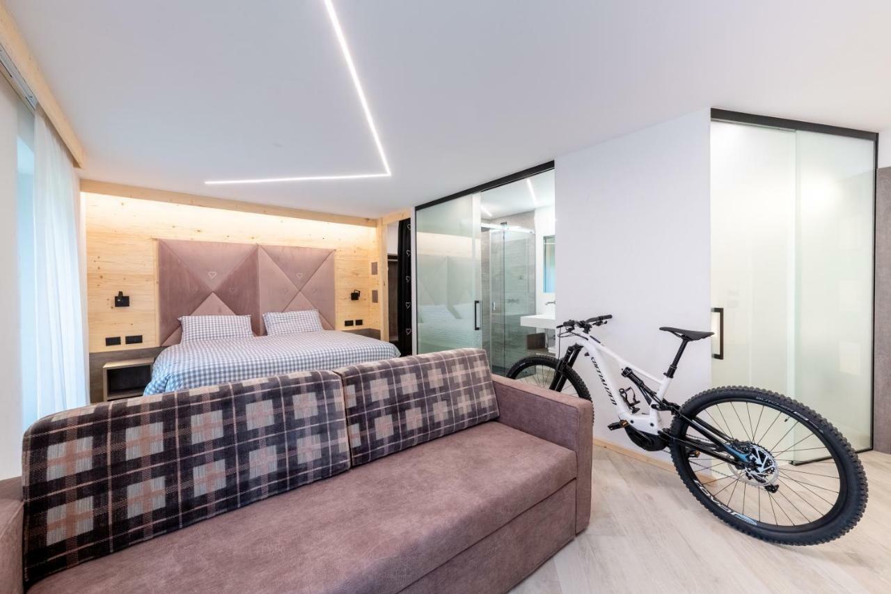 Chalet Pineta Relax Location Canazei Bagian luar foto